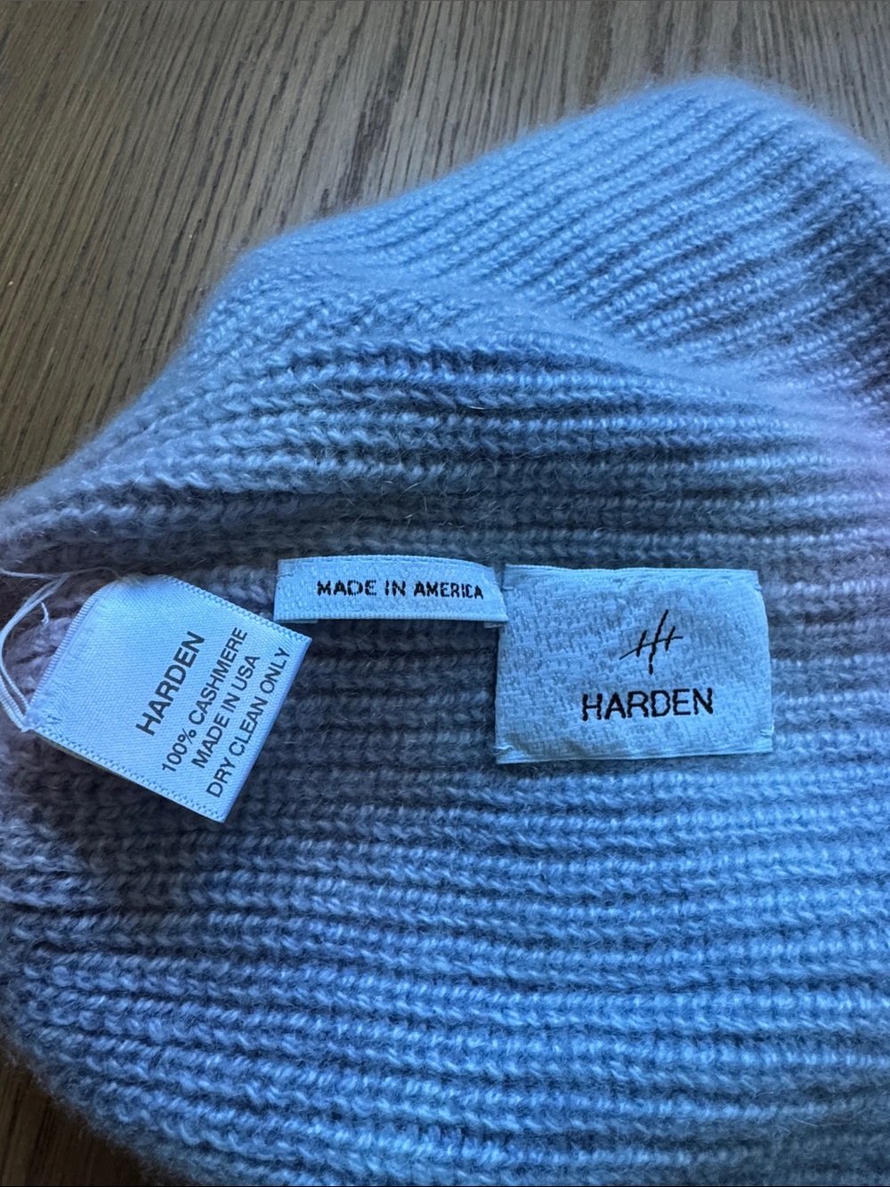 Harden Cashmere Beanie - Picture 5 of 6